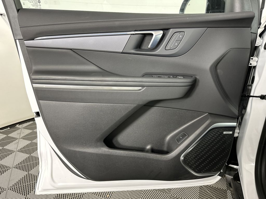 new 2025 Buick Enclave car, priced at $44,594