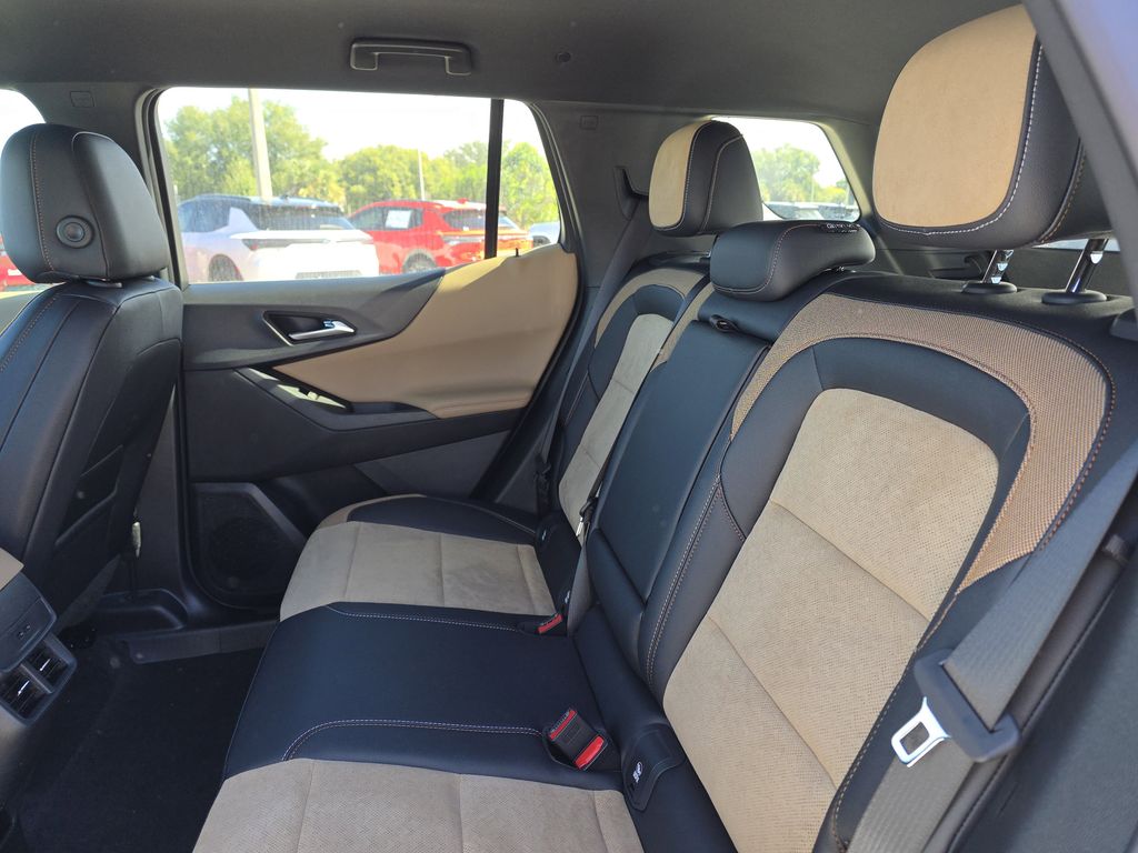 new 2026 Chevrolet Equinox car, priced at $31,895