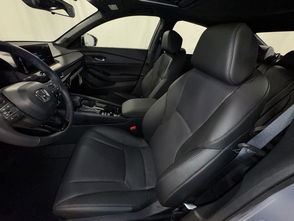 new 2025 Honda Accord Hybrid car, priced at $37,025