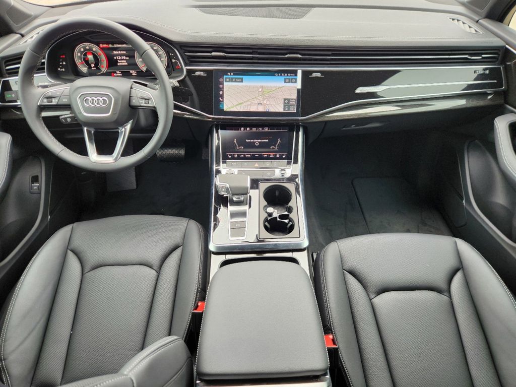 new 2025 Audi Q7 car, priced at $75,890