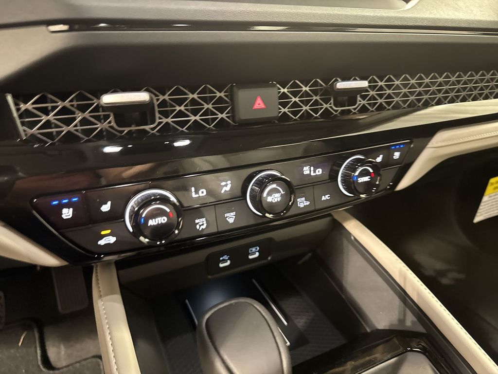 new 2025 Honda Accord Hybrid car, priced at $40,450