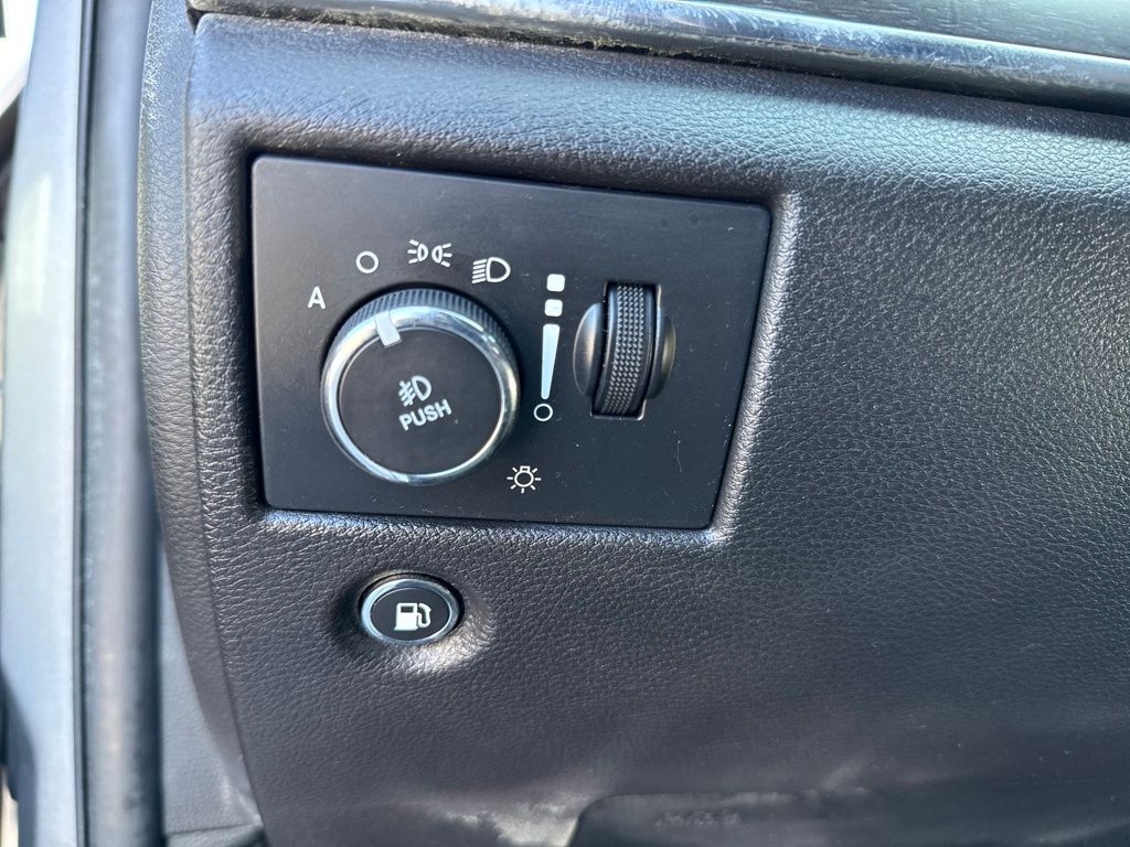 used 2018 Jeep Grand Cherokee car, priced at $20,215