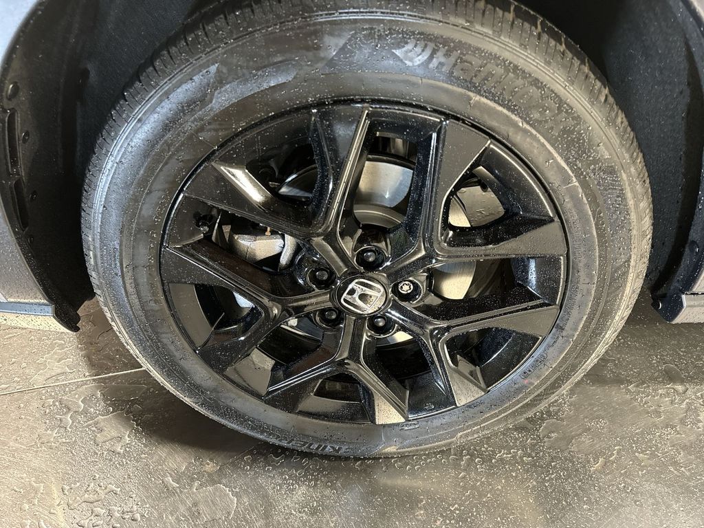 new 2025 Honda HR-V car, priced at $30,850