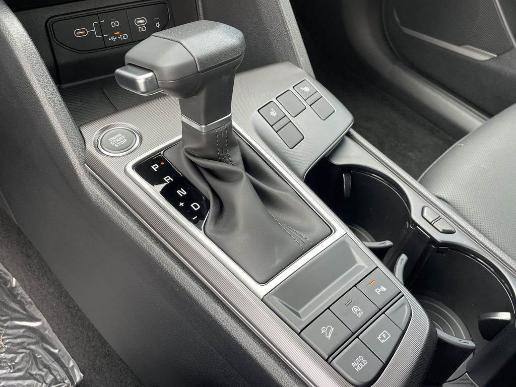 new 2026 Kia Sportage car, priced at $29,704