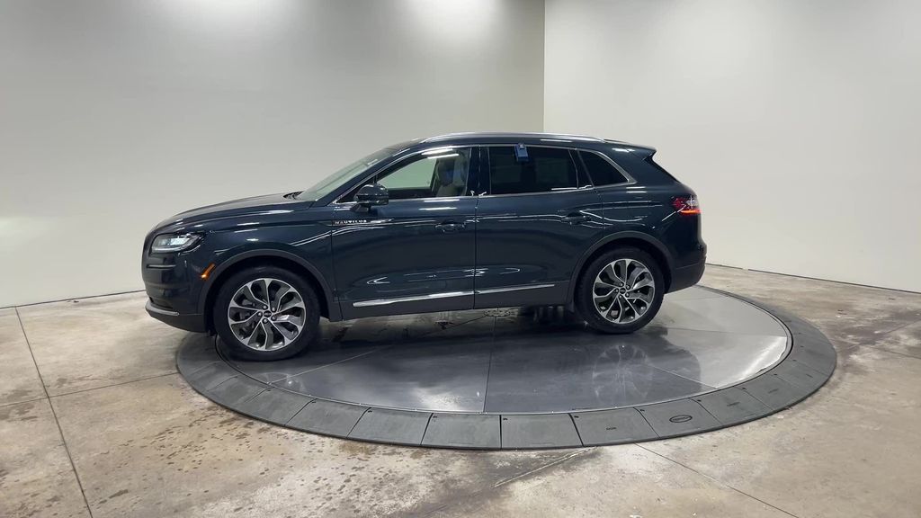 used 2022 Lincoln Nautilus car, priced at $35,794