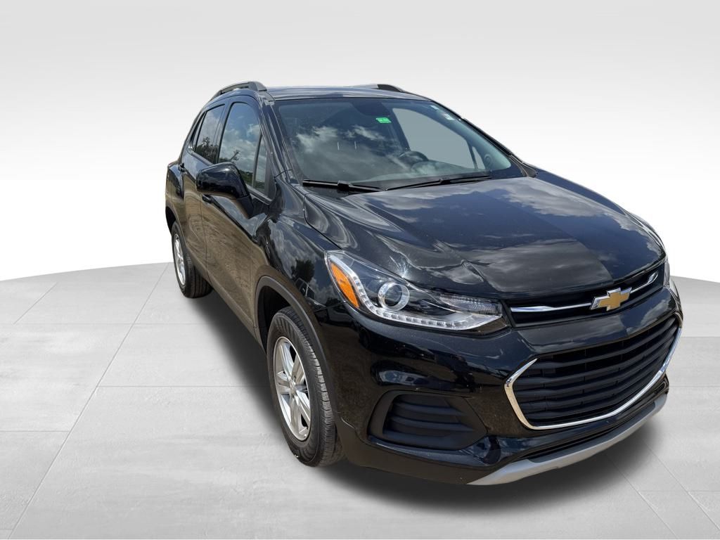 used 2022 Chevrolet Trax car, priced at $17,992