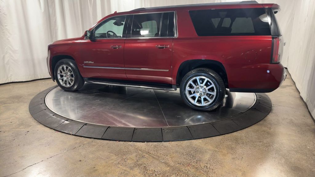 used 2020 GMC Yukon XL car, priced at $41,991