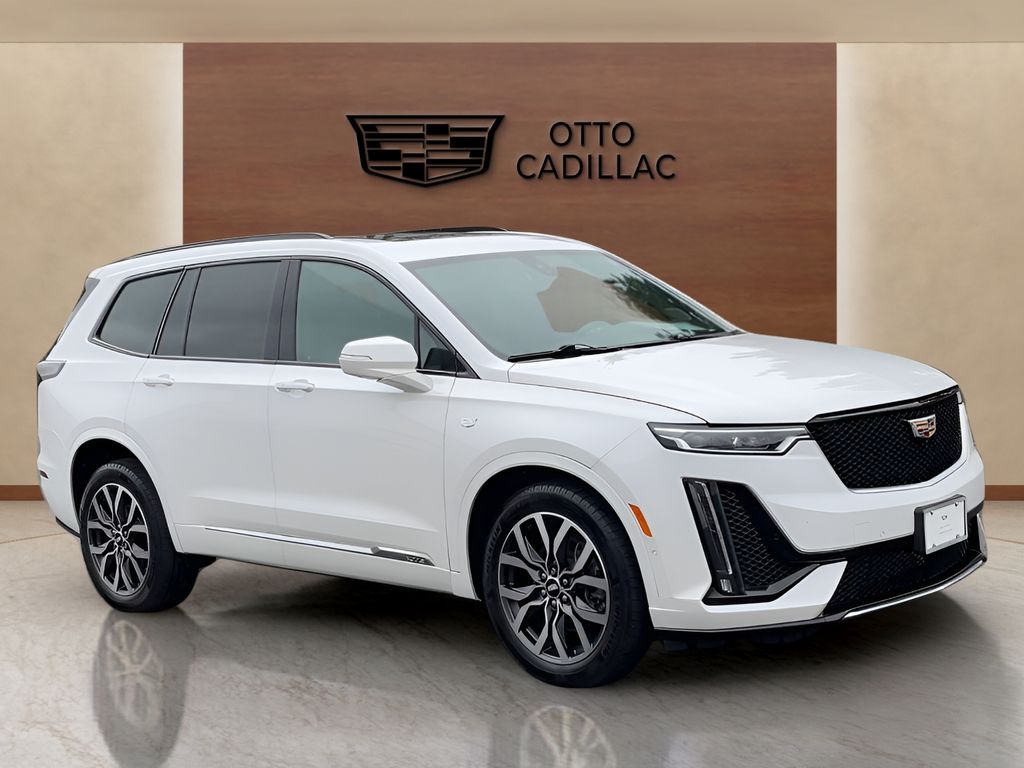 used 2021 Cadillac XT6 car, priced at $33,490