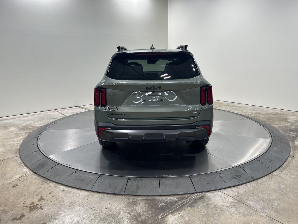new 2025 Kia Sorento car, priced at $40,122