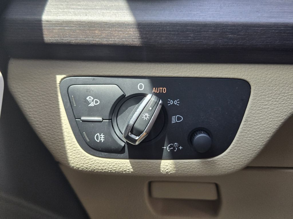 used 2024 Audi Q5 car, priced at $37,551