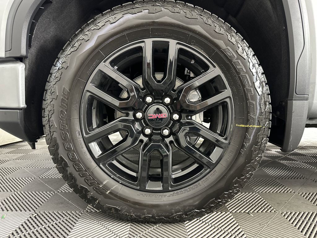 new 2025 GMC Sierra 1500 car, priced at $60,424