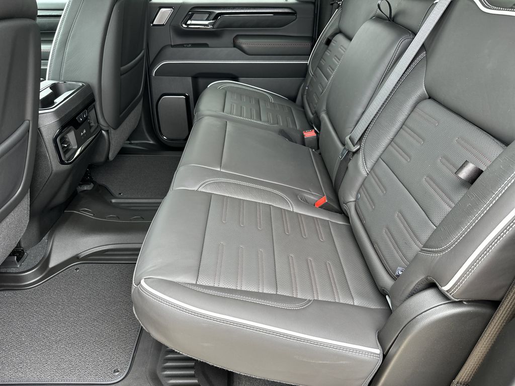 new 2025 GMC Sierra 2500HD car, priced at $92,996