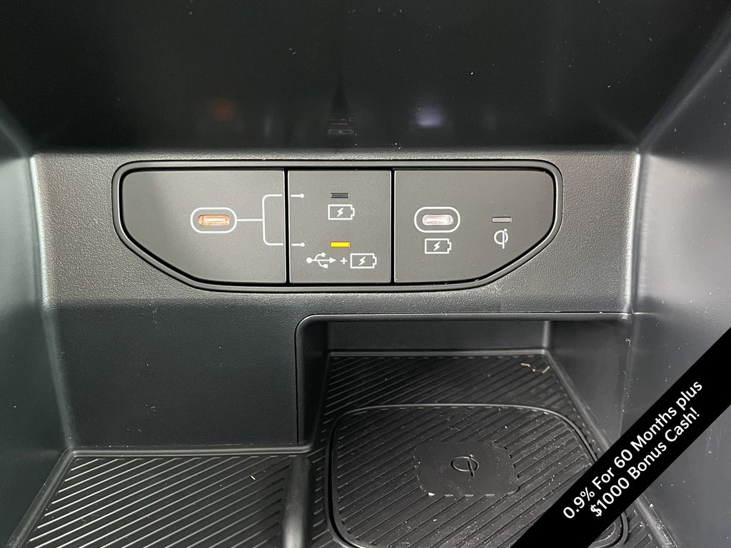 new 2025 Kia Sorento car, priced at $30,779