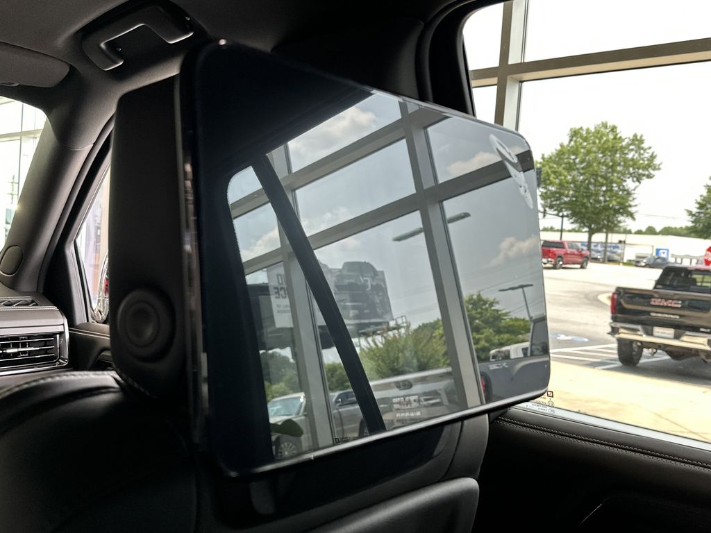new 2025 GMC Yukon car, priced at $100,589