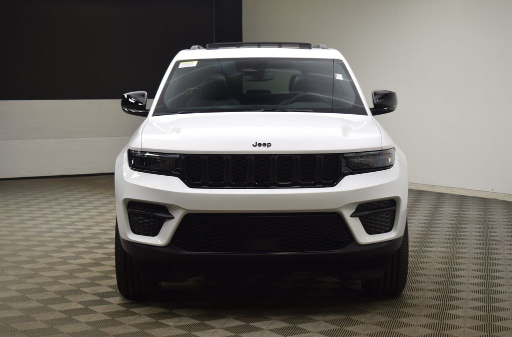 new 2025 Jeep Grand Cherokee car, priced at $44,347