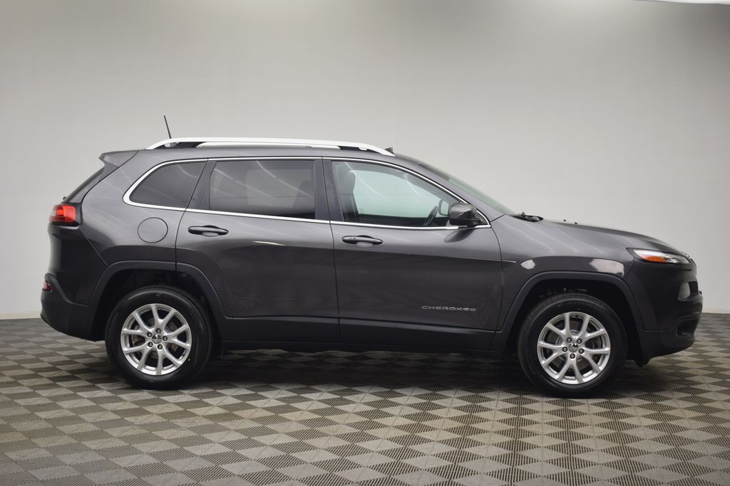 used 2016 Jeep Cherokee car, priced at $10,095