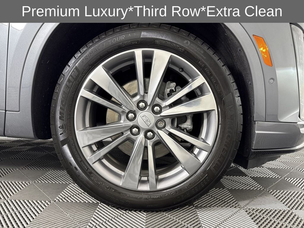 used 2022 Cadillac XT6 car, priced at $34,997