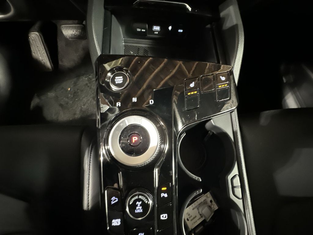 new 2025 Kia Sportage Plug-In Hybrid car, priced at $41,273