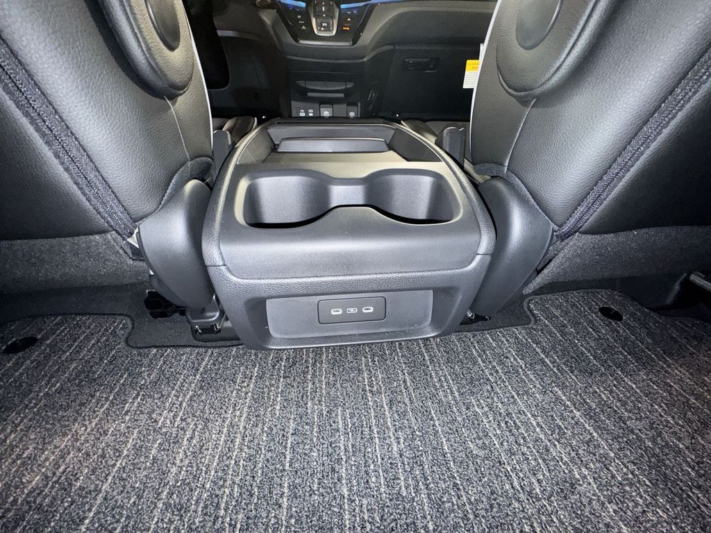 new 2026 Honda Odyssey car, priced at $53,190