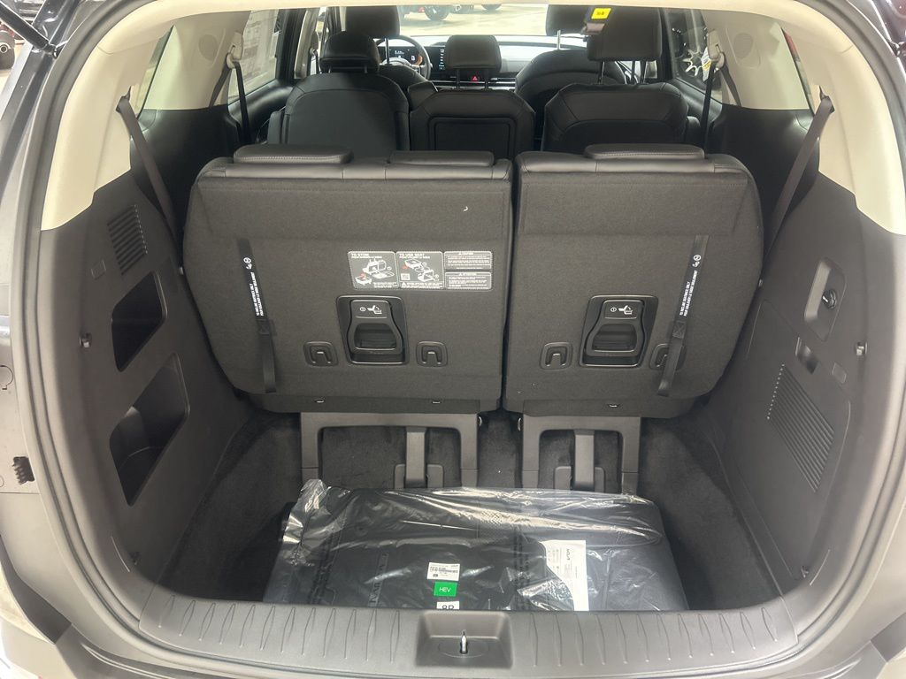 new 2026 Kia Carnival Hybrid car, priced at $41,458