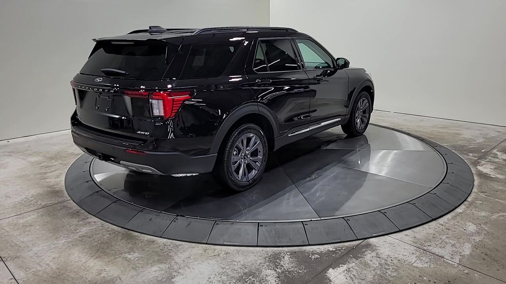 new 2025 Ford Explorer car, priced at $47,945