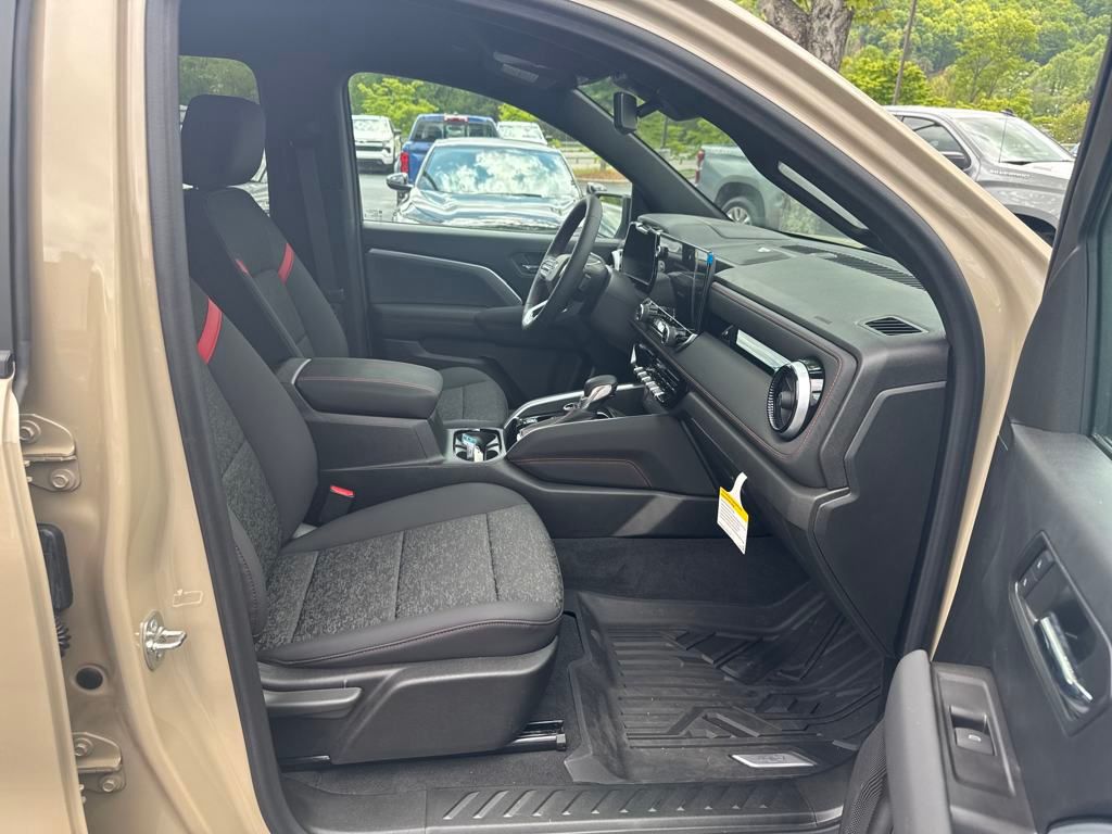 new 2024 Chevrolet Colorado car, priced at $42,990