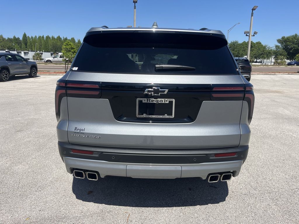 new 2025 Chevrolet Traverse car, priced at $42,384
