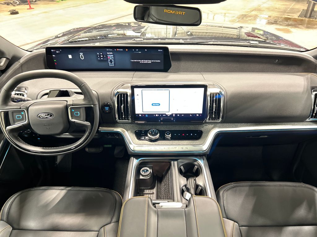 new 2025 Ford Expedition car, priced at $83,770