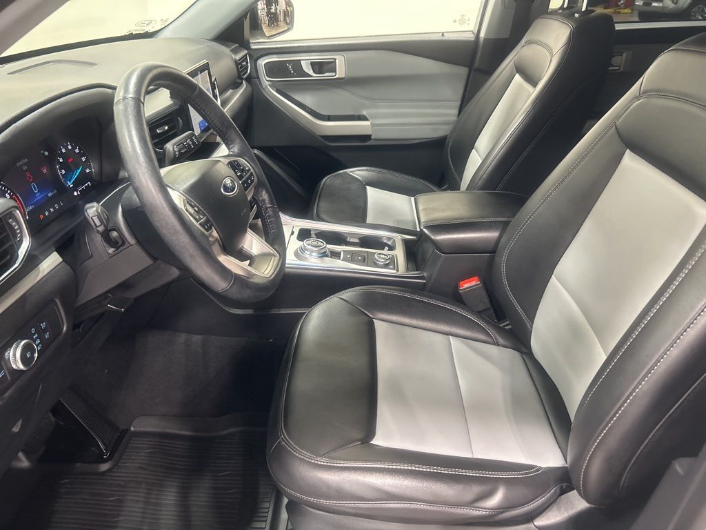 used 2022 Ford Explorer car, priced at $31,056