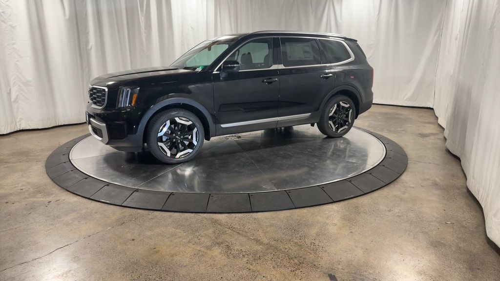 new 2025 Kia Telluride car, priced at $41,593