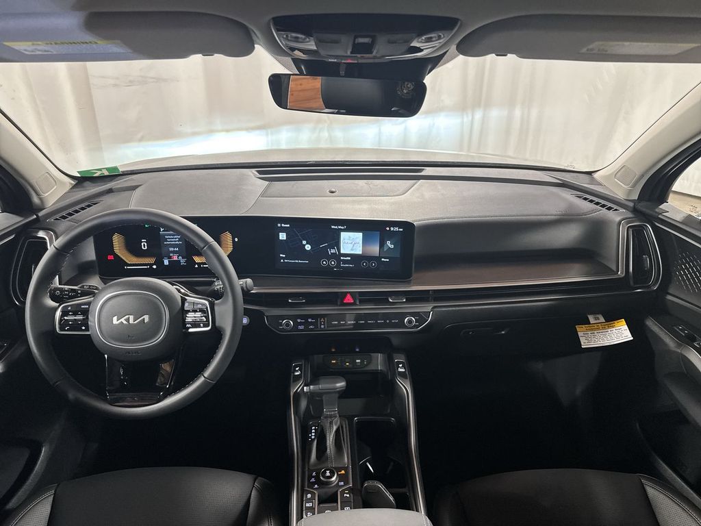new 2025 Kia Sorento car, priced at $39,911