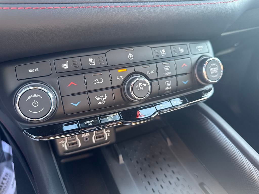 new 2025 Dodge Durango car, priced at $51,098