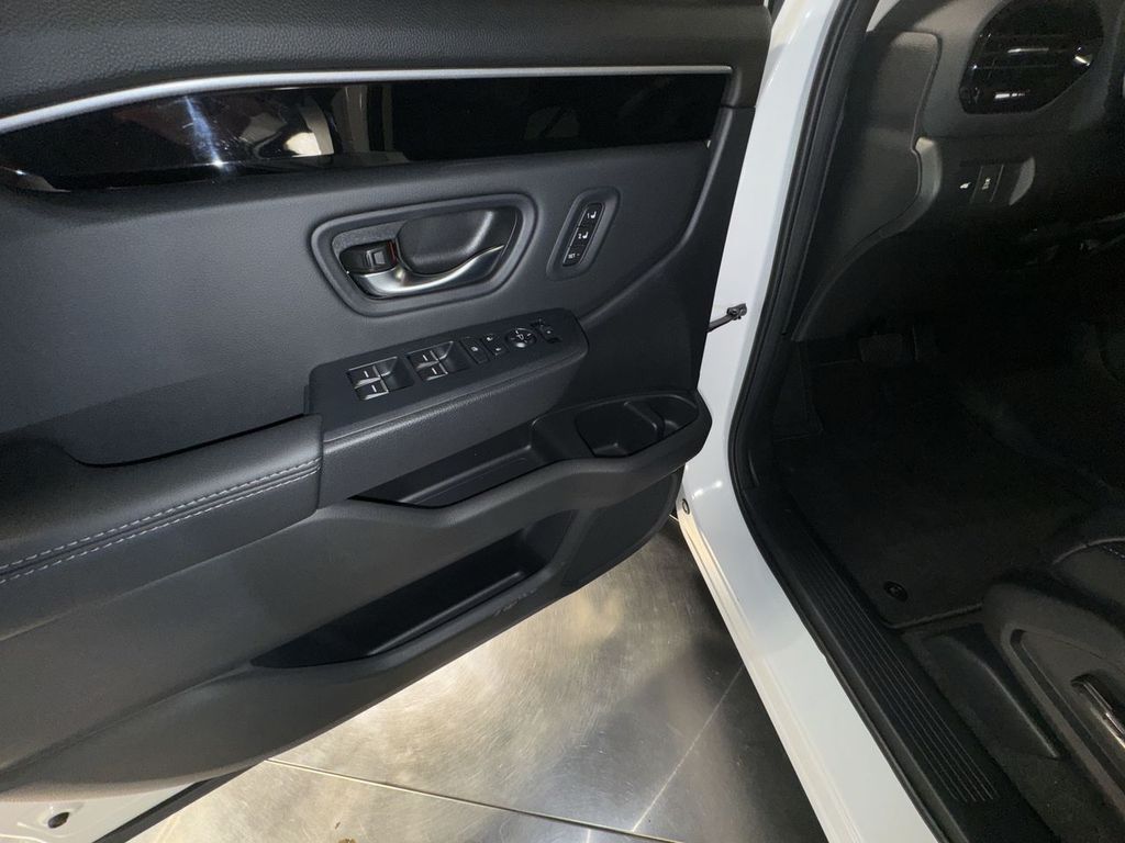 new 2025 Honda Pilot car, priced at $47,550