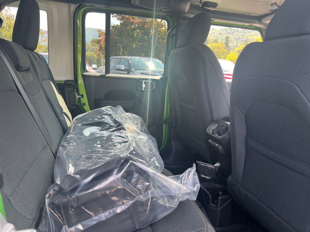 new 2025 Jeep Wrangler car, priced at $47,990