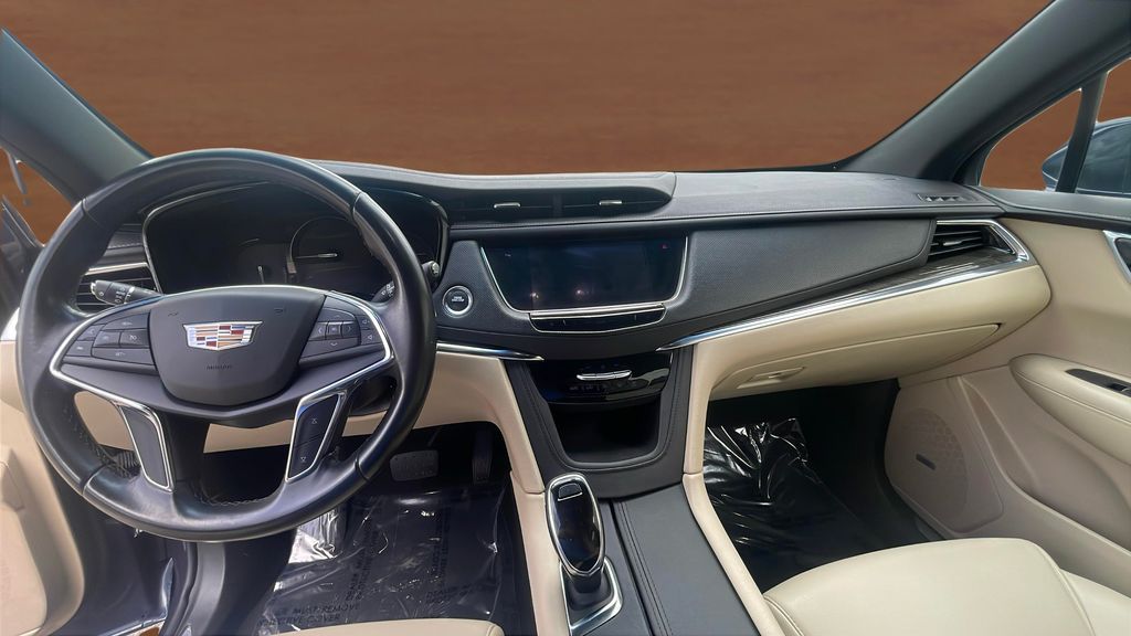 used 2019 Cadillac XT5 car, priced at $19,500