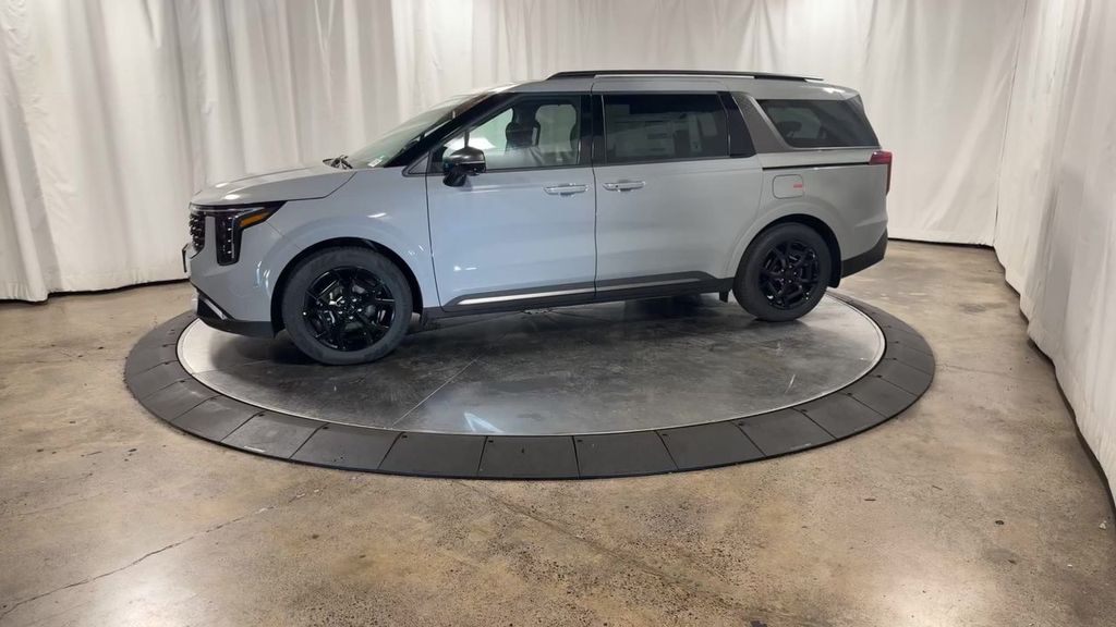 new 2025 Kia Carnival car, priced at $47,912