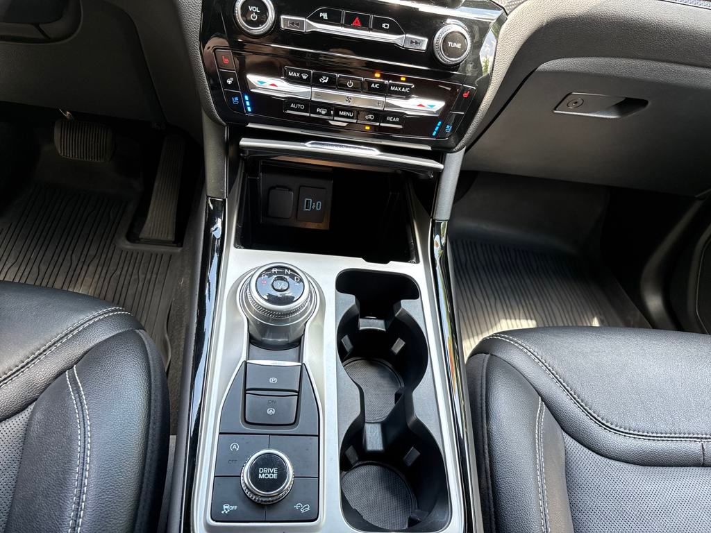 used 2022 Ford Explorer car, priced at $40,000