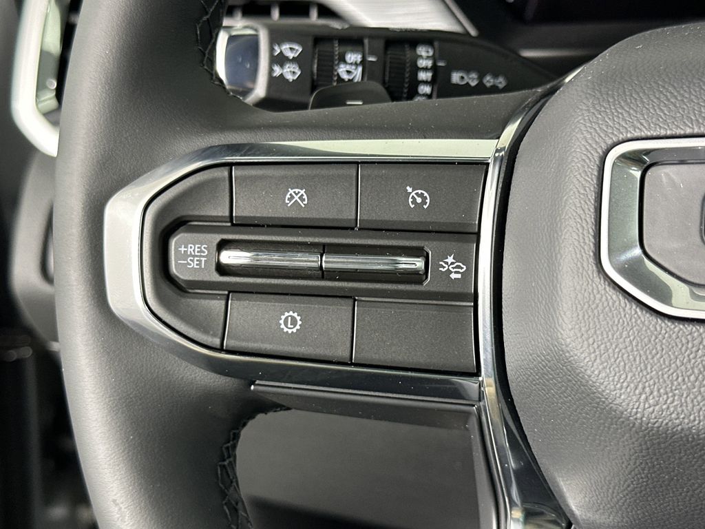 new 2025 GMC Acadia car, priced at $45,824