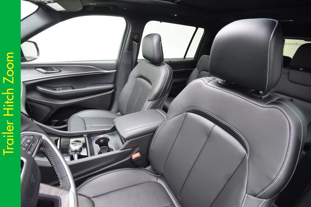 new 2025 Jeep Grand Cherokee L car, priced at $45,752