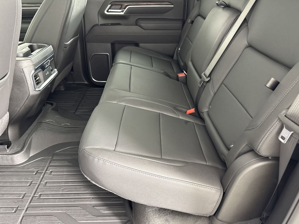 new 2025 GMC Sierra 2500HD car, priced at $78,970