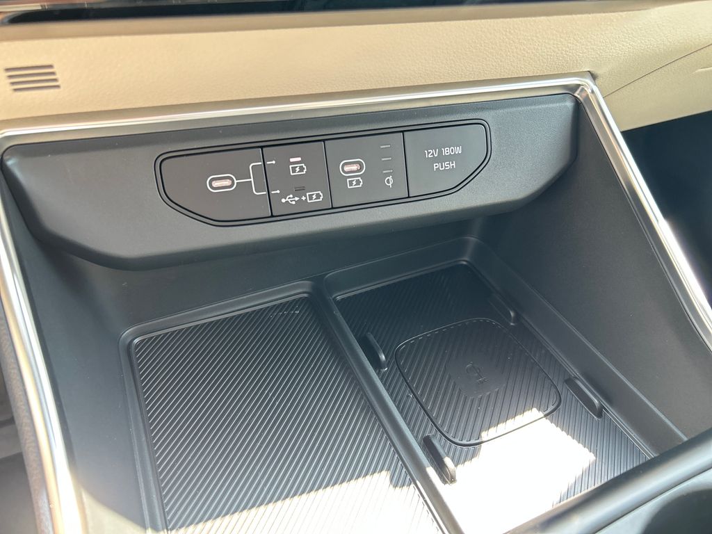 new 2026 Kia Carnival Hybrid car, priced at $53,074