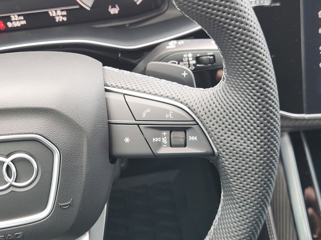 new 2025 Audi SQ7 car, priced at $100,140