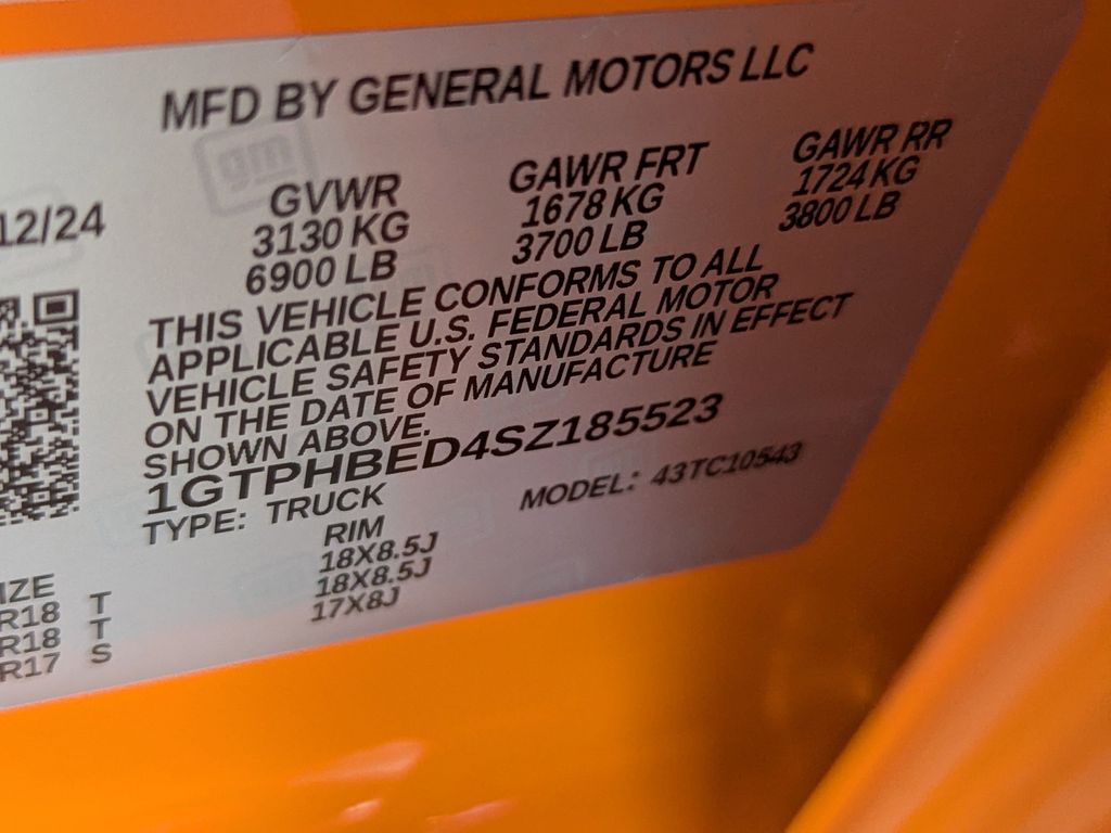 new 2025 GMC Sierra 1500 car, priced at $50,924