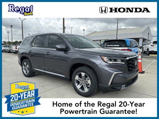 new 2025 Honda Pilot car, priced at $43,195