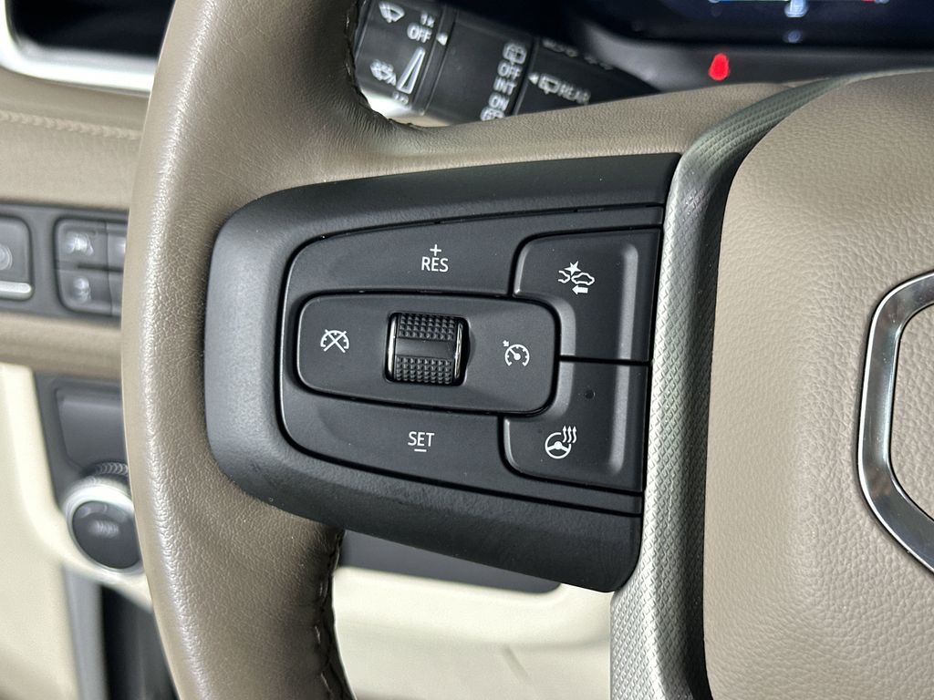 used 2022 GMC Yukon XL car, priced at $56,928