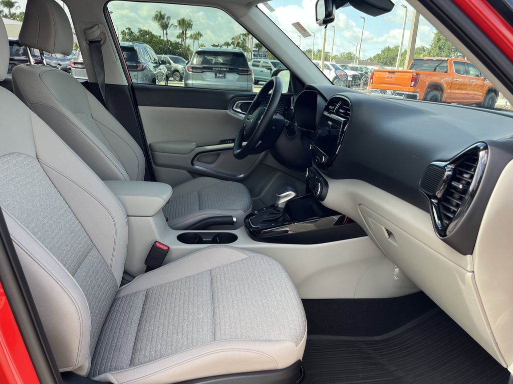 used 2025 Kia Soul car, priced at $22,868