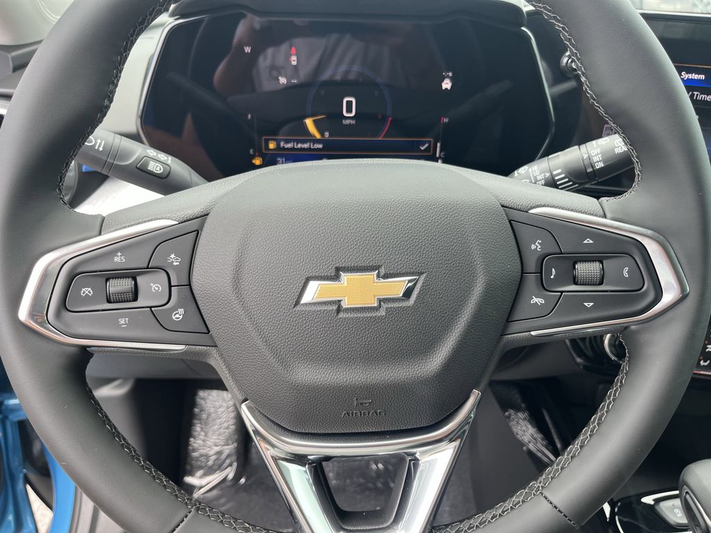 new 2025 Chevrolet Trax car, priced at $23,967