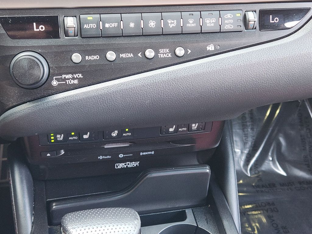 used 2019 Lexus ES car, priced at $27,394