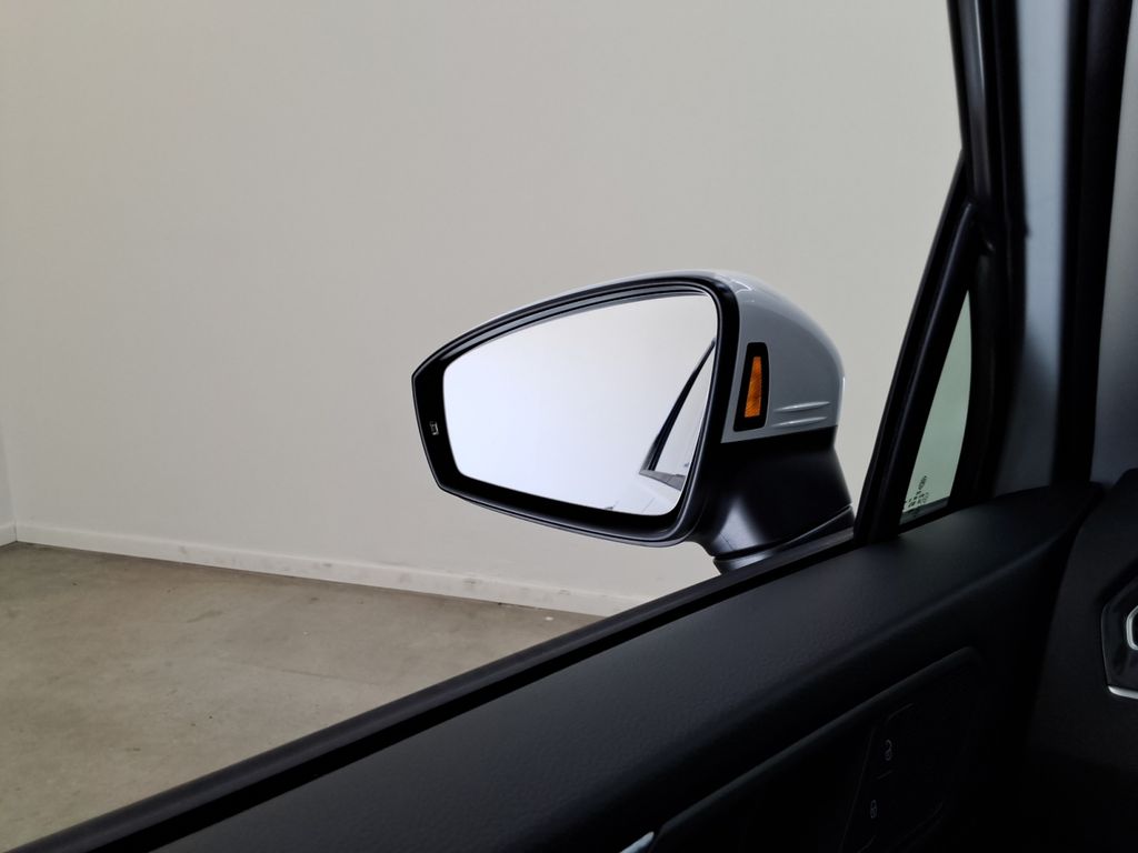used 2024 Volkswagen Tiguan car