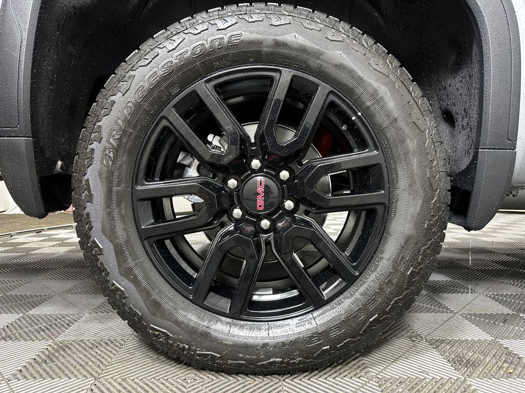 new 2025 GMC Sierra 1500 car, priced at $60,224